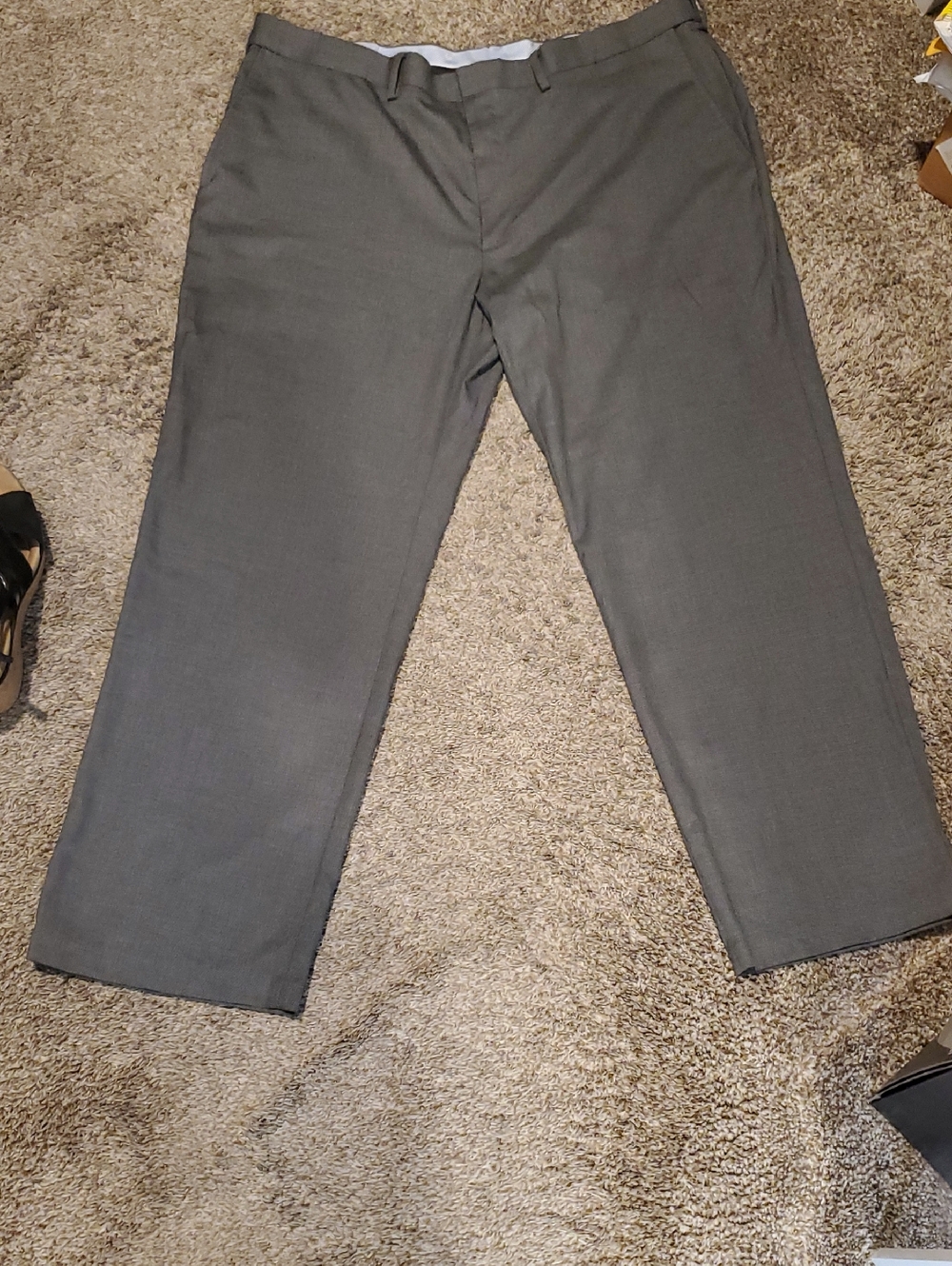 Men's Tailored Dress Pants in Taupe